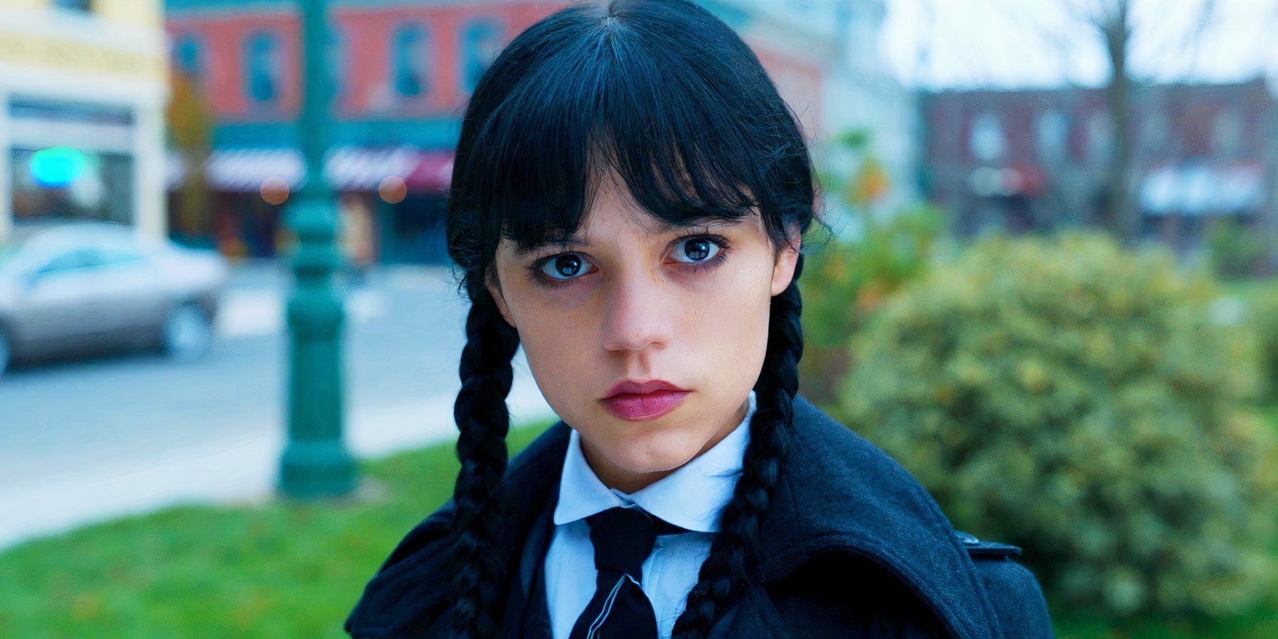 Jenna Ortega como quarta-feira em quarta-feira