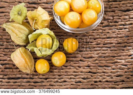 Golden Berry, Tropical Fruit Uchuva. Top View - Physalis Peruviana