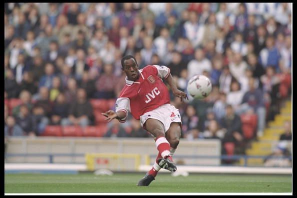 Ian Wright slots in Arsenal&#039;s first goal