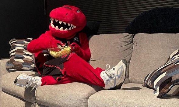 Toronto Raptors&#039; Mascot, The Raptor