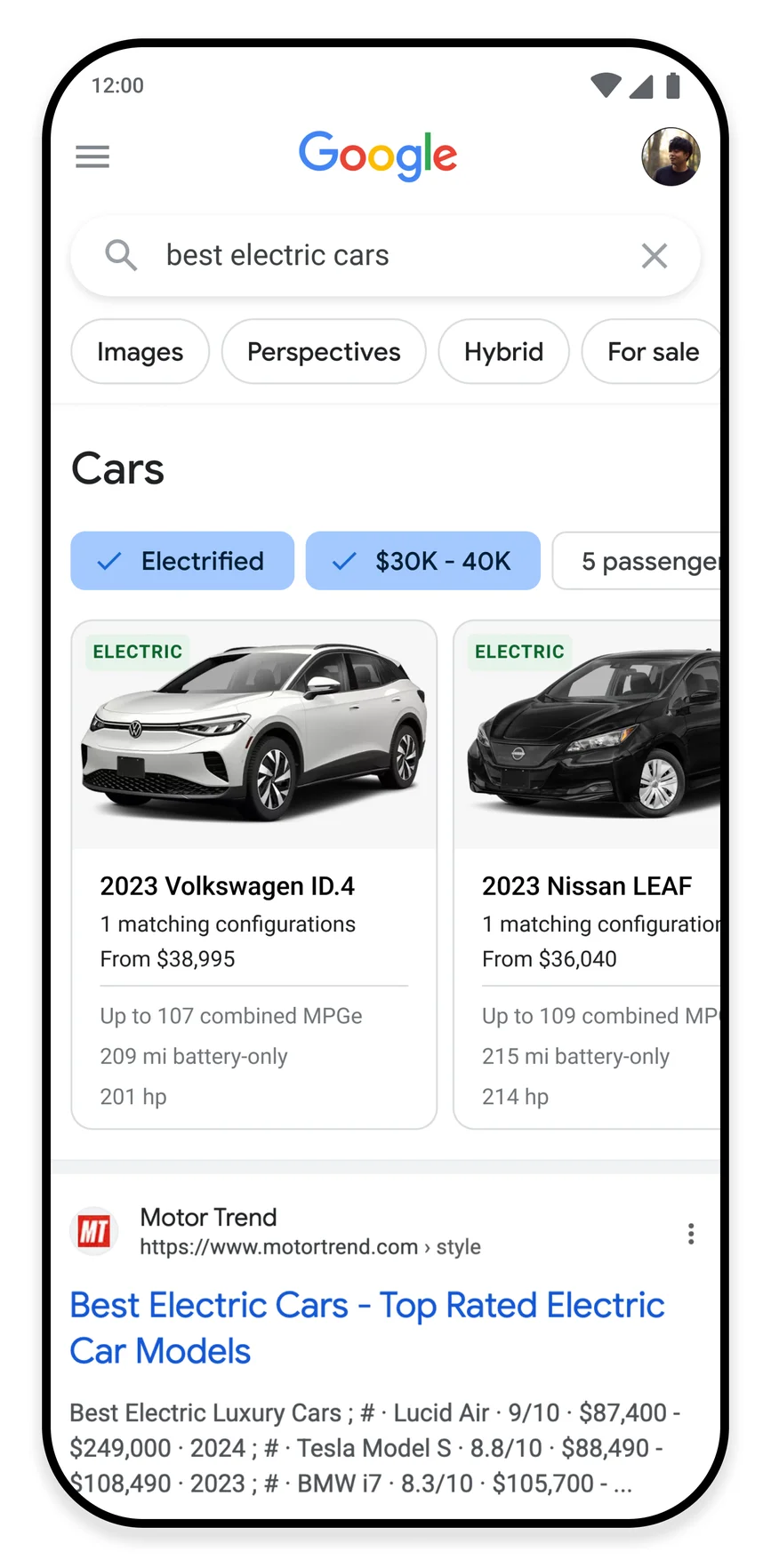 Imágenes que muestran una comparación de precio entre dos EVs e información sobre los incentivos del gobierno generados por una búsqueda de carros eléctricos.