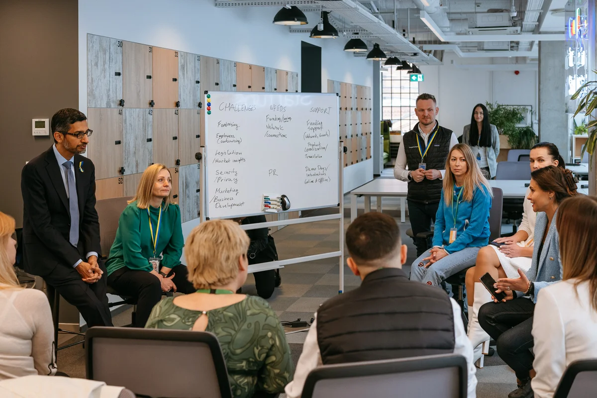 Sundar Pichai meeting with Ukrainian startups at Google for Startups Campus in Warsaw