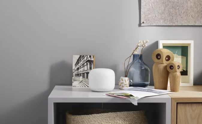 Nest Wifi Point - lifestyle