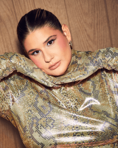 Sofia Richie Makeup 2024—21 Products She Uses for Her Gorgeous Glow