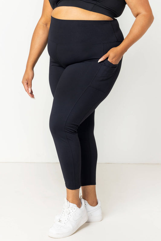 SuperHold 7/8 pocket leggings in size 2X