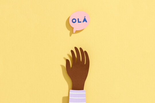 Speech Bubble with the Word 'Ola'