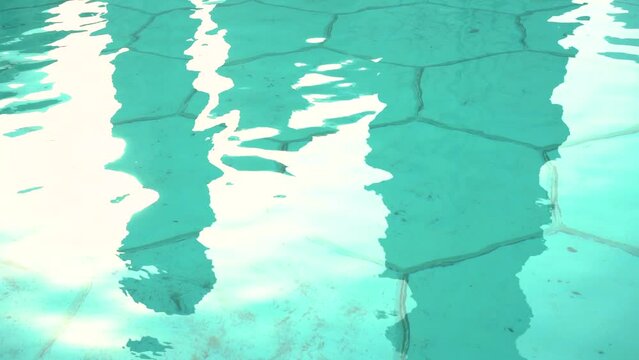  slow motion shot of huge fountain in Dubai mall