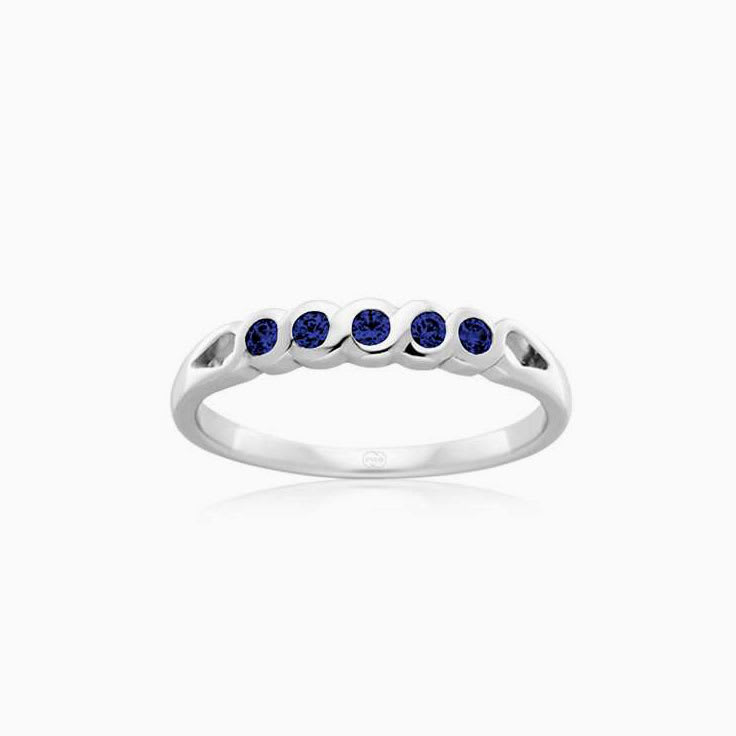 Drop set sapphire ring