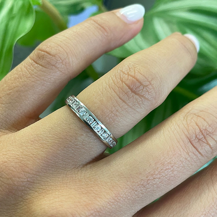 Baguette and Round diamond ring F4254