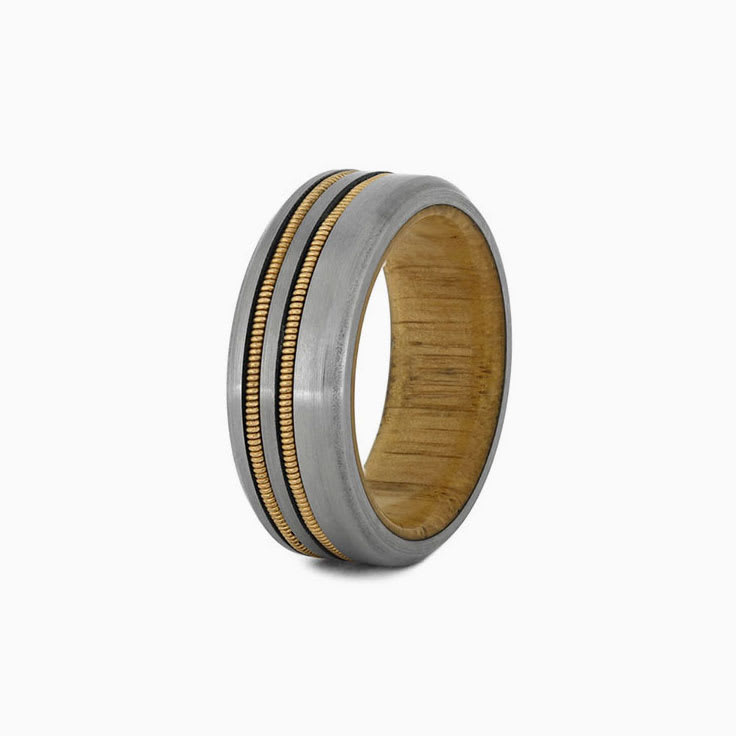 Guitar string with oak wood