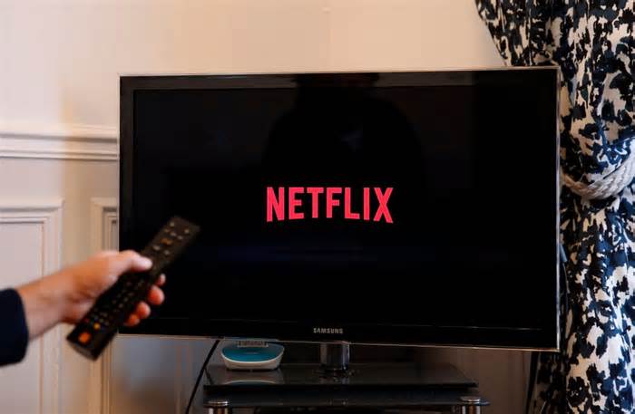 Netflix viewers cancel subscriptions after price change warning