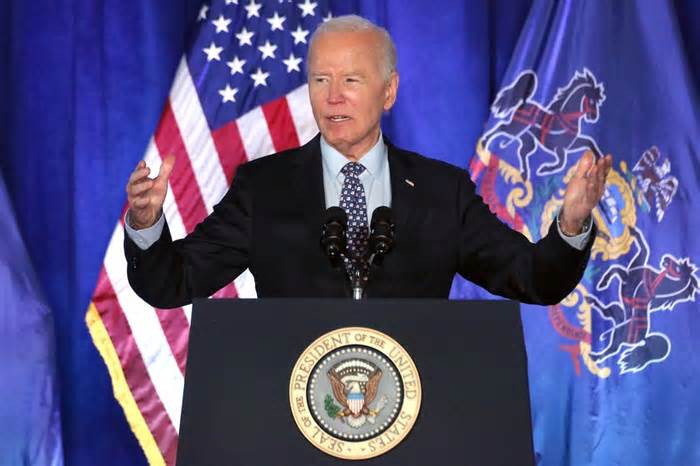 'Biden gave Putin the green light to attack Ukraine'