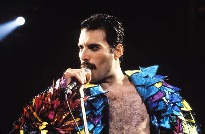 15 essential Queen live performances