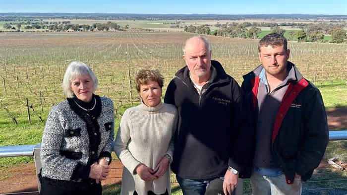 Colbinabbin pushes back against proposed Cooba Solar Farm on 'some of the best farming country in Australia'