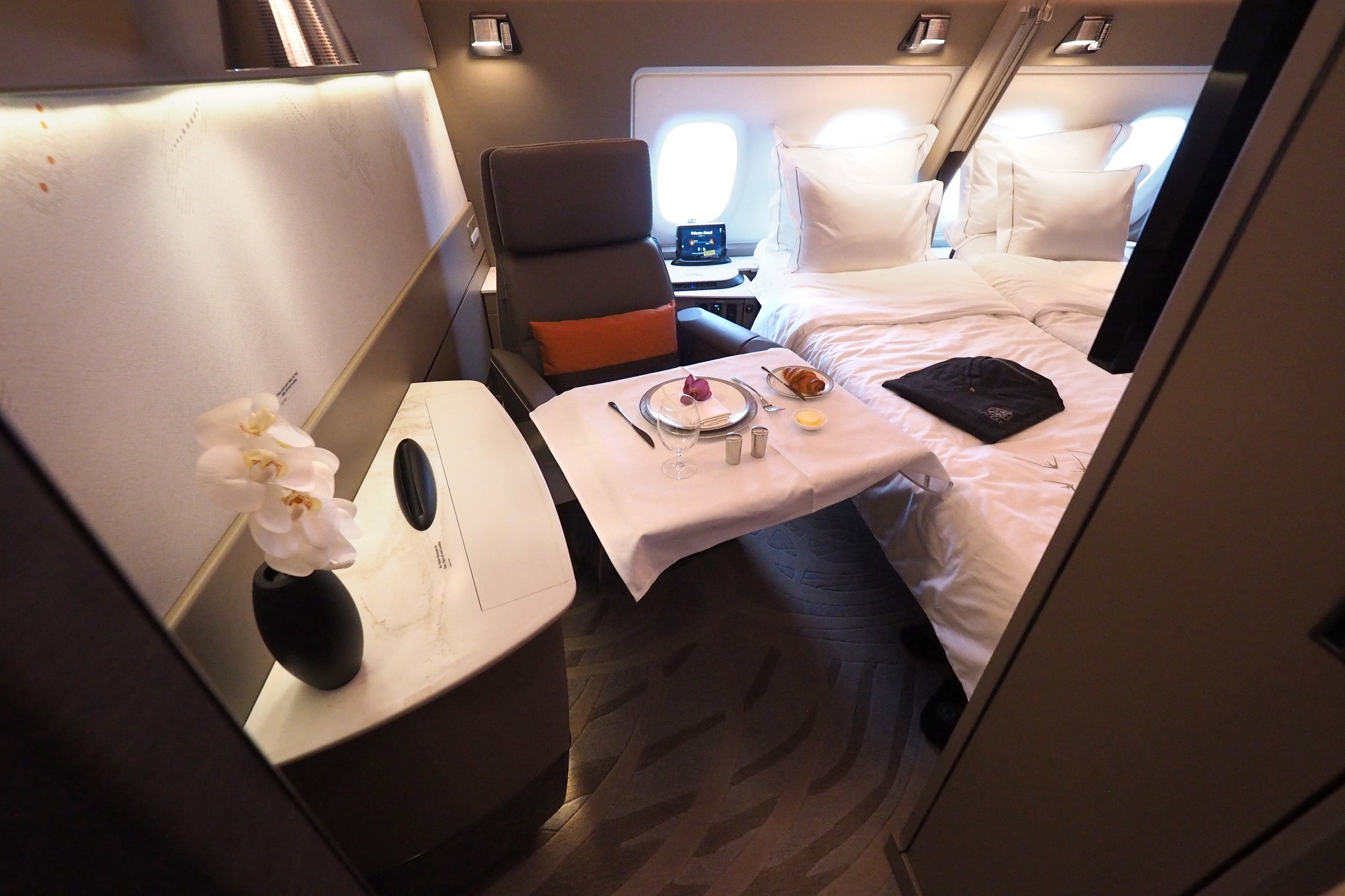 Singapore Airlines New A380 Suite Tour