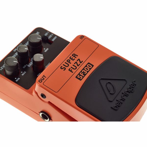 Behringer SF300 Super Fuzz