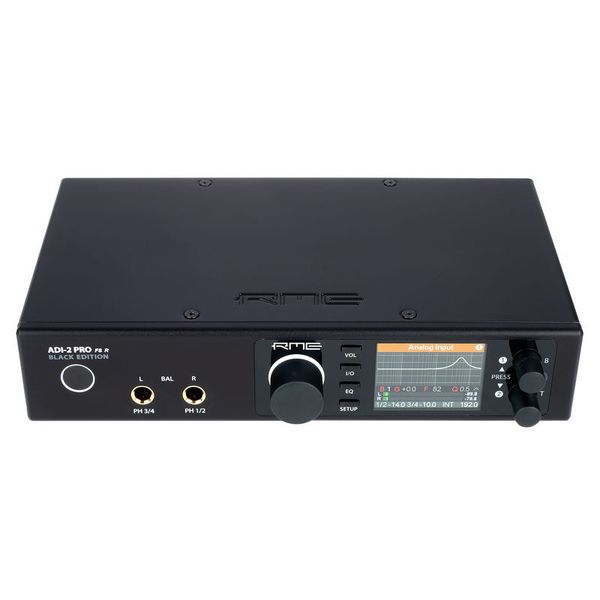 RME ADI-2 Pro FS R Black Edition