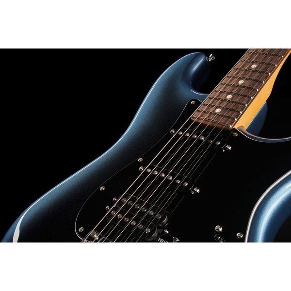 Fender AM Pro II Strat HSS DK NIT