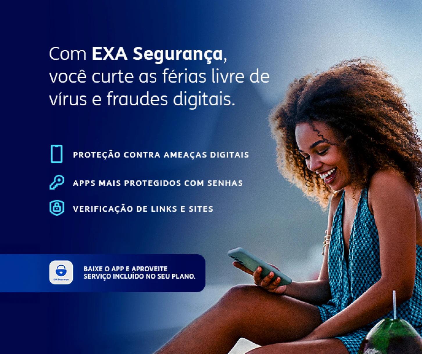 Mulher aproveita praia enquanto navega no celular com EXA Segurança, incluso em planos TIM.