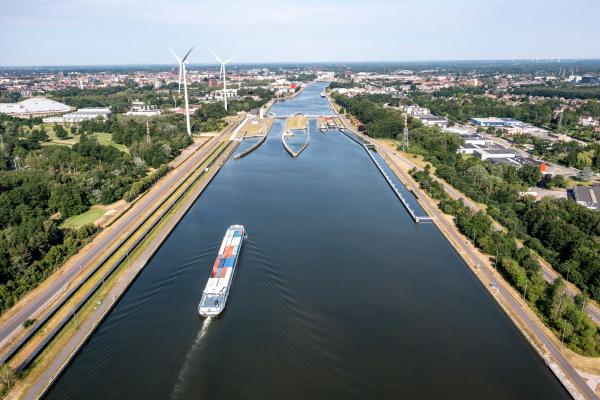 The Hasselt lock of the Albert Canal