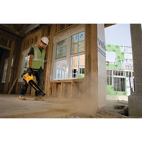 DEWALT 20-volt Max 400-CFM 90-MPH Brushless Handheld Cordless Electric Leaf Blower 5 Ah (Battery ...