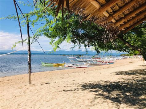 Calatagan Batangas Beach Resort / Covering a considerable amount of space which enables the ...