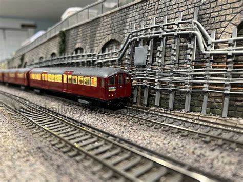 London underground model trains - Model railroad layouts plansModel railroad layouts plans