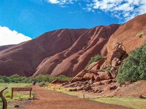 Is Uluru (Ayers Rock) the same as Yulara?