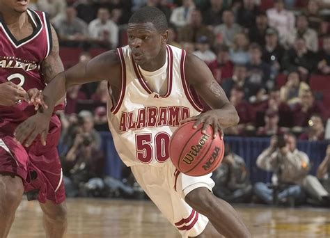 Alabama basketball to honor 2004 Elite Eight team, wear throwback uniforms Saturday