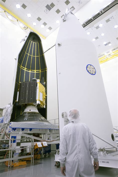 Photos: Next GPS satellite readied for launch – Spaceflight Now