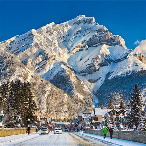 Unbeatable Banff Ski Packages with Mogul Ski World