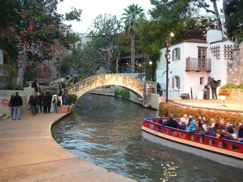 San Antonio River Walk-Our Most Famous Local Attraction