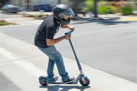 Top Speed and Range: Understanding the Limits of Electric Scooters