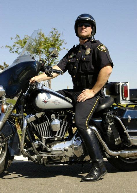 610 Motorcycle Police ideas | police, motorcycle, police cars