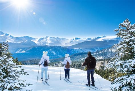 10 Quintessential Estes Park Winter Activities - | Fall River Village