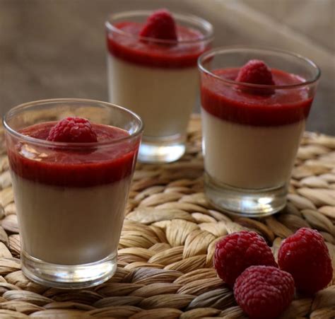 Classic Panna Cotta Recipe | Healthy Recipes | Hiking | Traveling | Megounista