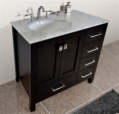 The real beauty of swan kitchen sinks goes deeper than just surface appearances. HomeThangs.com Has Introduced A Guide To Asymmetrical ...