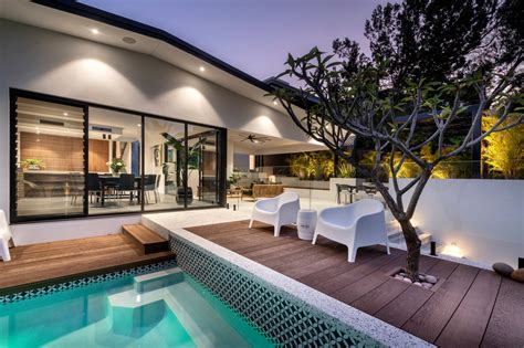 20 Spectacular Mid Century Modern Deck Designs That Will Make You Love