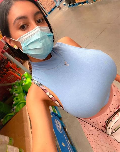 Costco Fit Nudes 2busty2hide NUDE PICS ORG