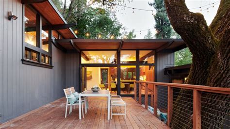 20 Spectacular Mid Century Modern Deck Designs That Will Make You Love