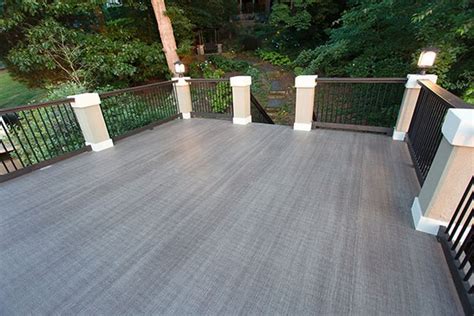 Even with a floating wood deck on top, you should never have to do maintenance or deal with leaks. Vinyl decking ideas - fantastic appearance with minimal ...