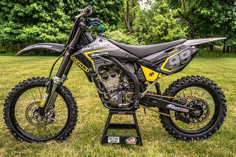 2004 Suzuki Rmz 250 Motorcross Bike Custom Dirt Bike Motocross Bikes