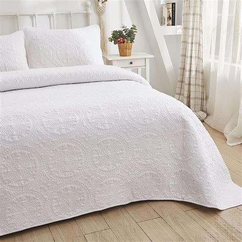 Brandream White Quilts Cotton Queen Size Bedspread Farmhouse Floral