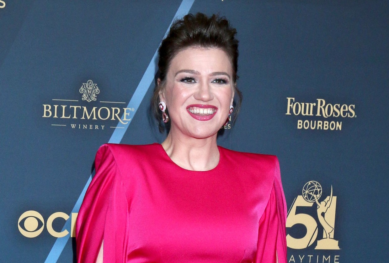 Kelly Clarkson at the Daytime Emmys