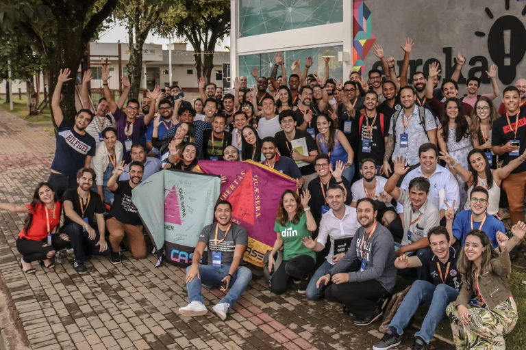 Foto da galera em um evento do ecossistema de inovação de Uberlândia