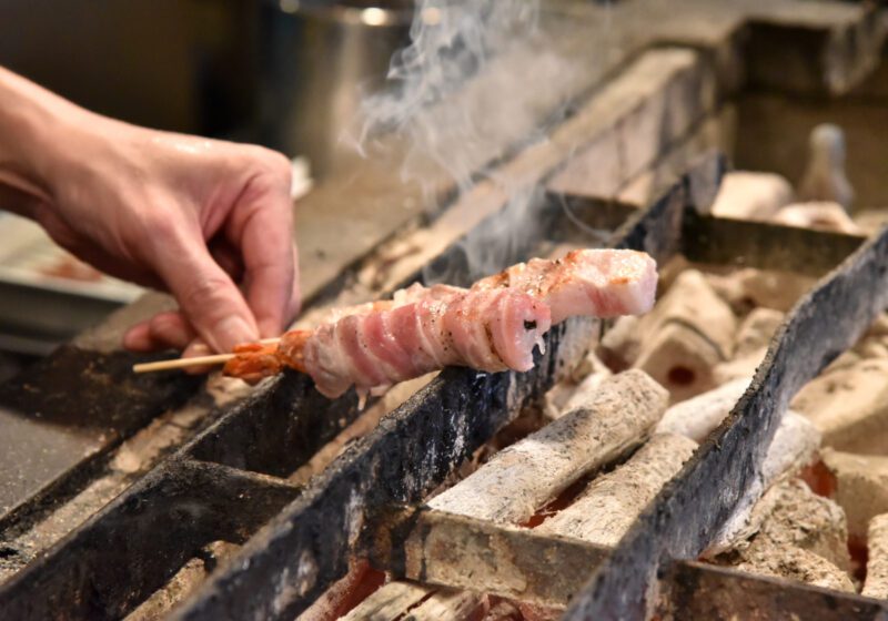 むさし坐焼鳥調理中