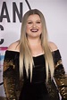 Kelly Clarkson – American Music Awards 2017 in Los Angeles • CelebMafia