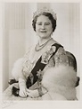 NPG x76302; Queen Elizabeth, the Queen Mother - Portrait - National Portrait Gallery