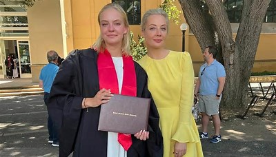 Alexei Navalny s daughter, Dasha, celebrates graduating from Stanford