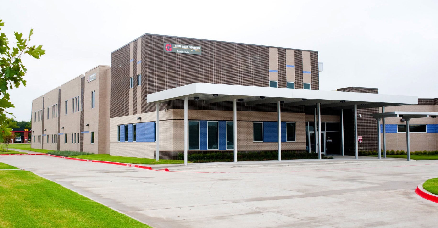 Best Charter School Texas Gradus School Building